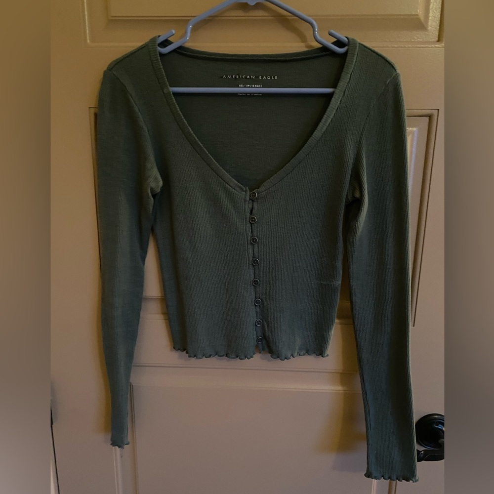 American eagle long sleeved shirt size xs